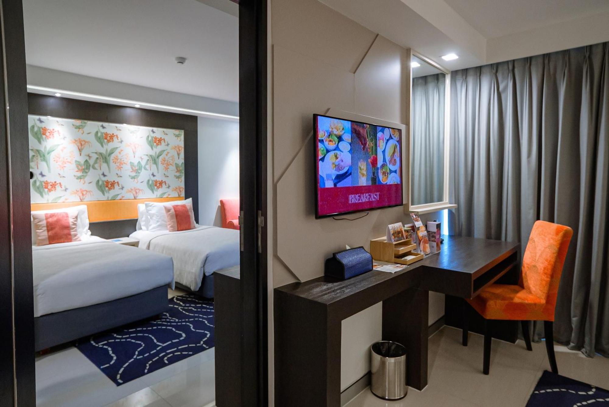 Hotel Clover Asoke - SHA Extra Plus Bangkok Kültér fotó